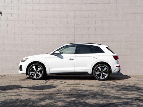 2023 Audi Q5 45 S line Prestige