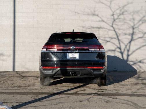 2026 Volkswagen Atlas Cross Sport 2.0T SE w/Technology 4MOTION