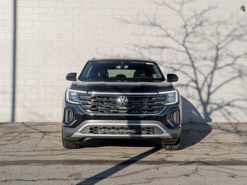 2026 Volkswagen Atlas Cross Sport 2.0T SE w/Technology 4MOTION