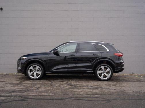 2025 Audi Q5 Premium Plus TFSI quattro S tronic