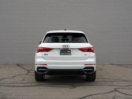 2022 Audi Q3 45 S line Premium Plus