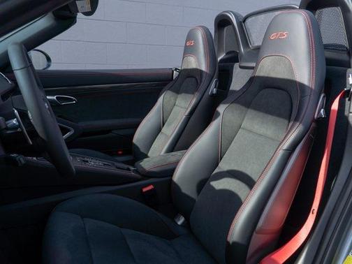 2025 Porsche 718 Boxster GTS 4.0