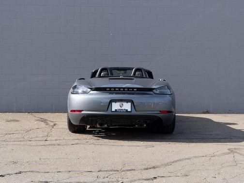 2025 Porsche 718 Boxster GTS 4.0
