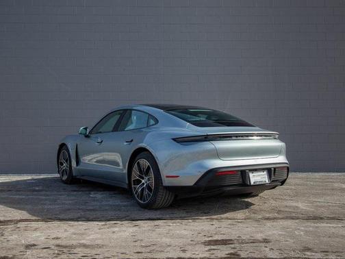 2024 Porsche Taycan 