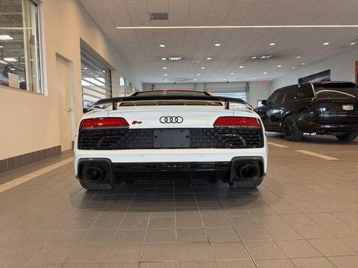 Ibis White 2020 Audi R8 V10 performance quattro S tronic
