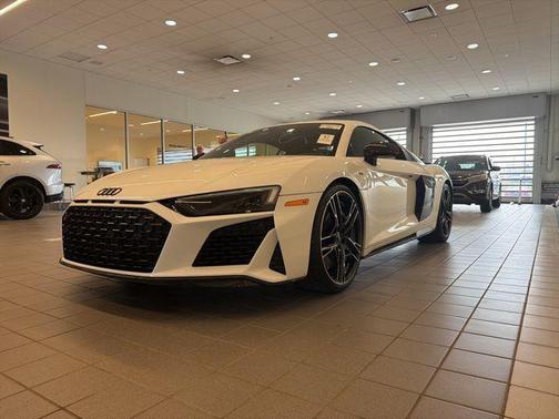 Ibis White 2020 Audi R8 V10 performance quattro S tronic