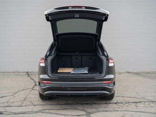 2024 Audi Q4 e-tron Sportback Prestige