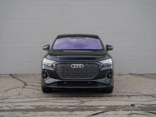 2024 Audi Q4 e-tron Sportback Prestige