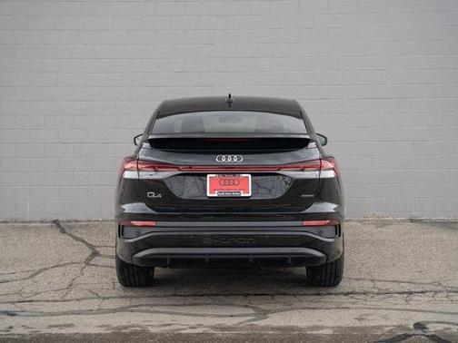 2024 Audi Q4 e-tron Sportback Prestige
