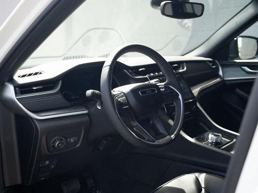 2024 Jeep Grand Cherokee Limited X