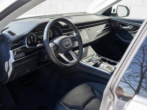 2023 Audi Q8 55 Premium Plus