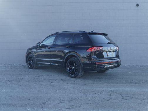2024 Volkswagen Tiguan 2.0T SE R-Line Black 4MOTION