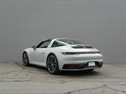 2021 Porsche 911 Targa 4S