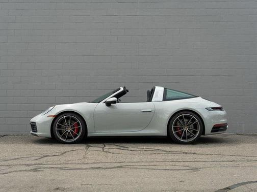 2021 Porsche 911 Targa 4S