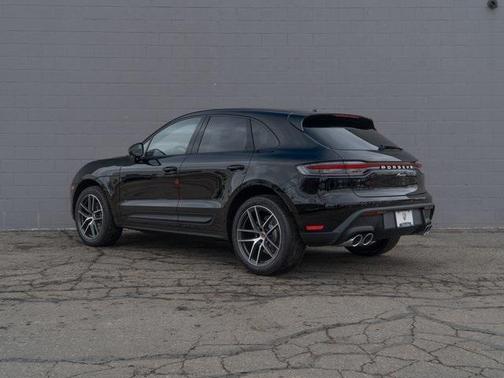 2026 Porsche Macan 