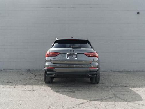 2025 Audi Q3 45 S line Premium Plus