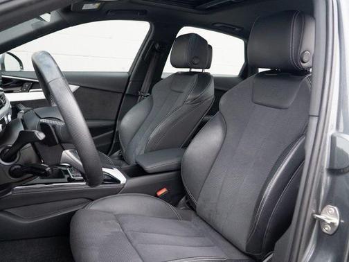 2023 Audi A4 45 S line Premium Plus