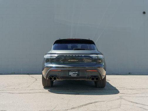 Volcano Grey Metallic 2026 Porsche Macan Macan