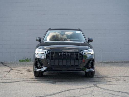 2025 Audi Q3 45 S line Premium Plus
