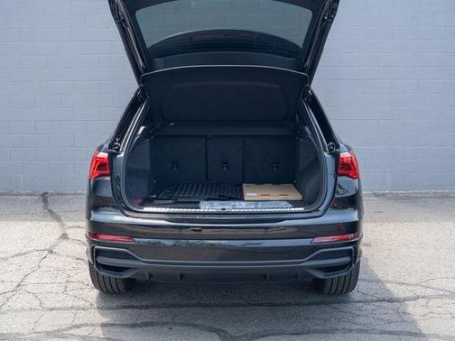 2025 Audi Q3 45 S line Premium Plus