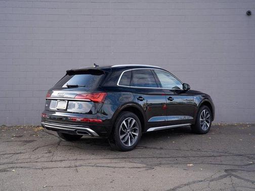 2025 Audi Q5 45 S line Premium Plus