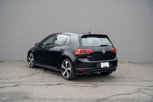 2016 Volkswagen Golf GTI 2.0T Autobahn w/Performance Package 4-Door
