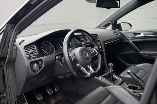2016 Volkswagen Golf GTI 2.0T Autobahn w/Performance Package 4-Door