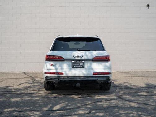 2023 Audi SQ7 4.0T Prestige
