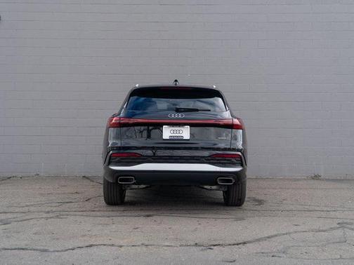 2025 Audi Q5 Premium Plus TFSI quattro S tronic