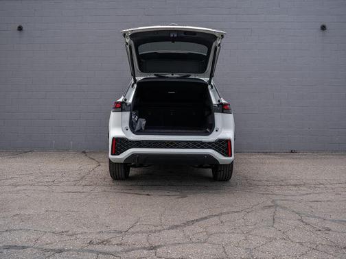 opal white pearl 2026 Volkswagen Tiguan 2.0T SEL R-Line 4MOTION