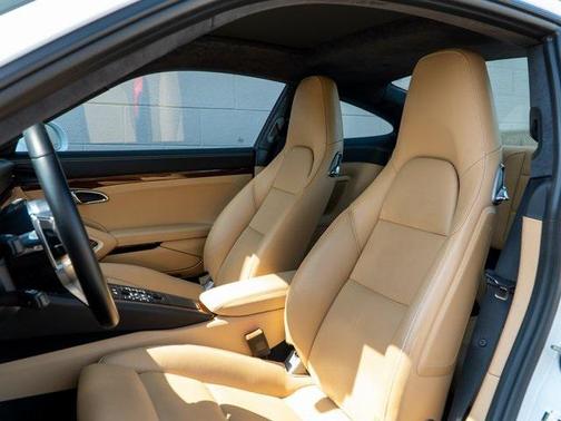 2017 Porsche 911 Carrera 4