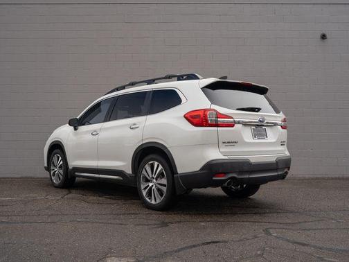 Crystal White Pearl 2020 Subaru Ascent Touring 7-Passenger