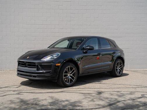 2022 Porsche Macan Base