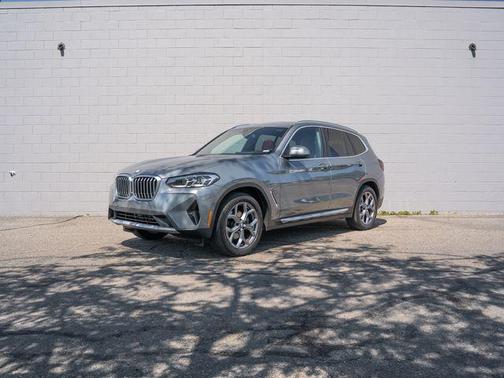 Skyscraper Gray Metallic 2024 BMW X3 xDrive30i