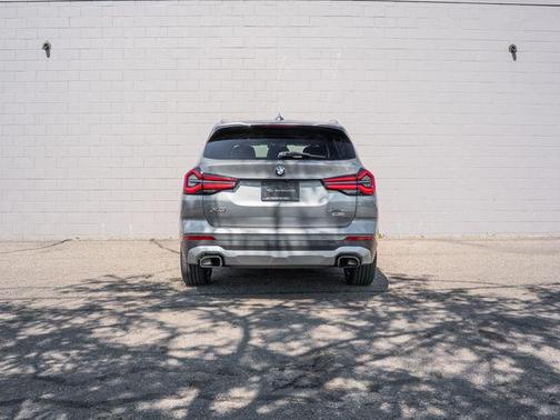 Skyscraper Gray Metallic 2024 BMW X3 xDrive30i