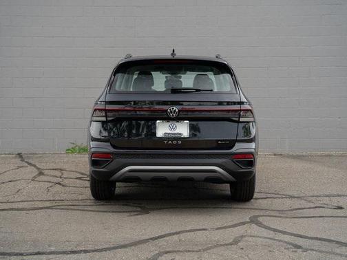 2025 Volkswagen Taos 1.5T S