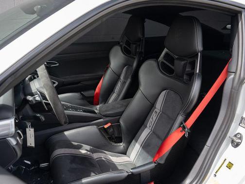 White 2018 Porsche 911 GT3
