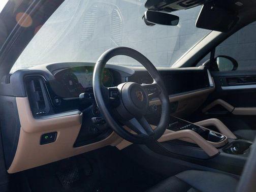 2024 Porsche Cayenne Cayenne