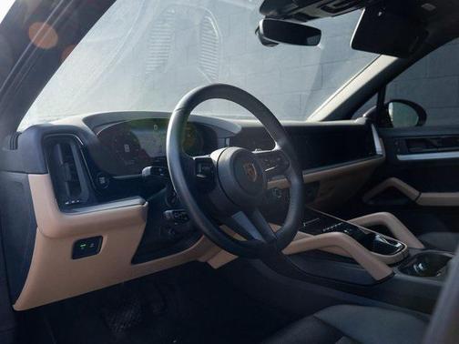 2024 Porsche Cayenne Cayenne