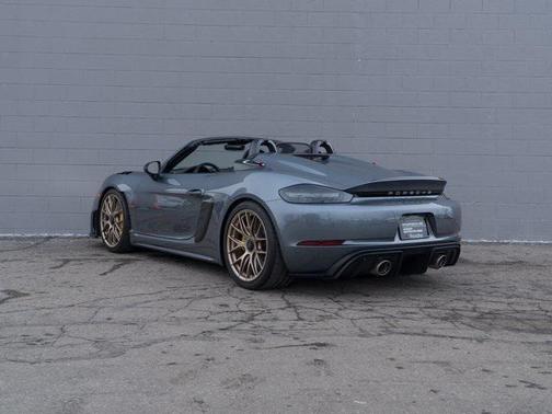 2024 Porsche 718 Spyder RS