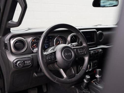2022 Jeep Wrangler Willys