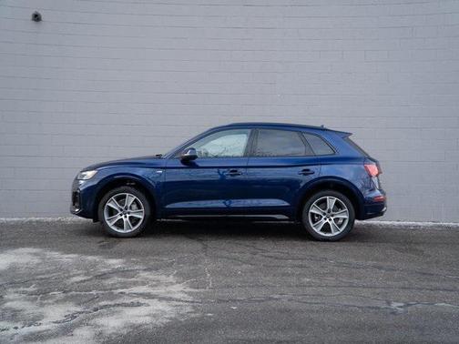 2025 Audi Q5 45 S line Premium