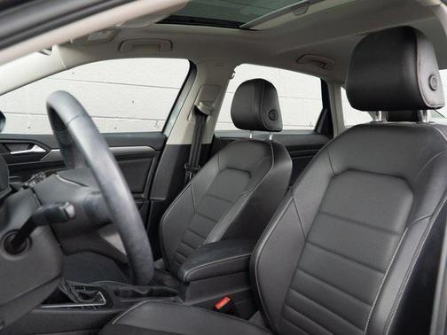 2022 Volkswagen Jetta 1.5T SE