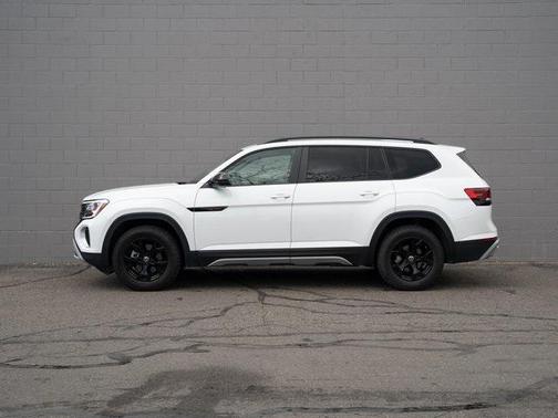 2024 Volkswagen Atlas 2.0T SEL