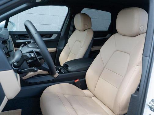 2026 Porsche Cayenne 