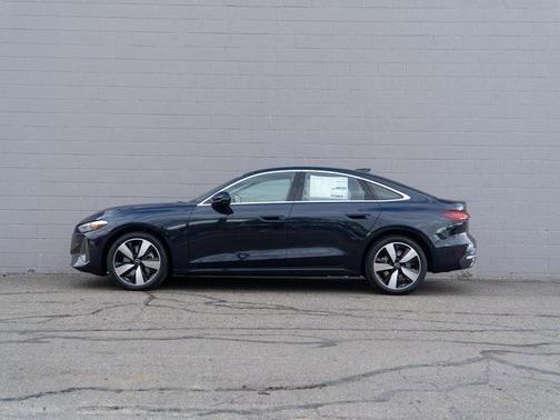 2025 Audi A5 Premium TFSI quattro S tronic