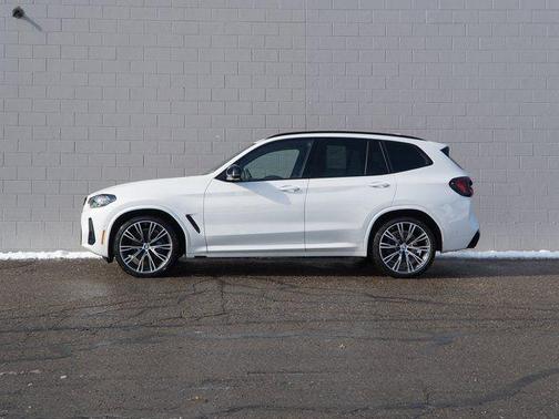 2024 BMW X3 M40i