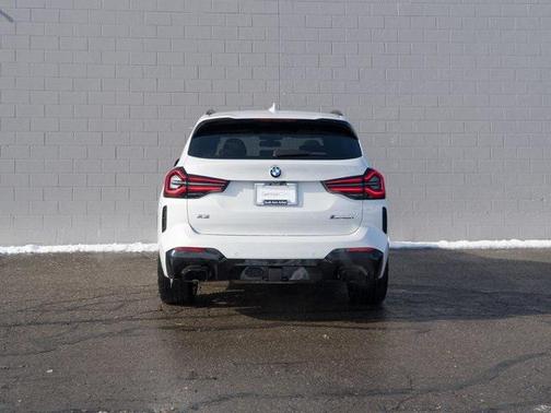 2024 BMW X3 M40i