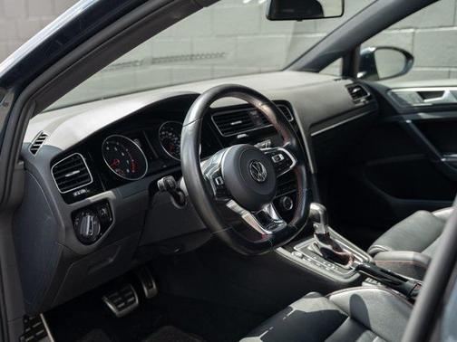 2018 Volkswagen Golf GTI 2.0T S 4-Door