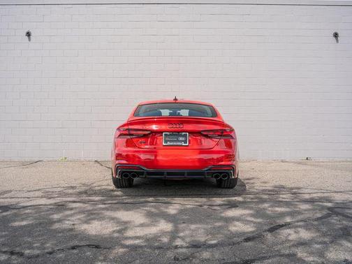Tango Red Metallic 2023 Audi S5 Premium Plus TFSI quattro Tiptronic